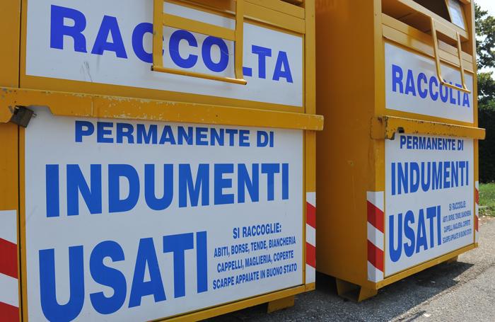 #coronavirus - sospensione svuotamento cassonetti raccolta indumenti
